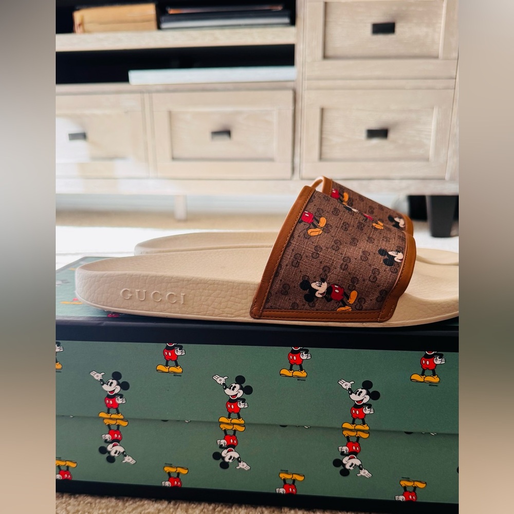 Gucci Green Mickey Mouse Slides - Picture 2 of 9